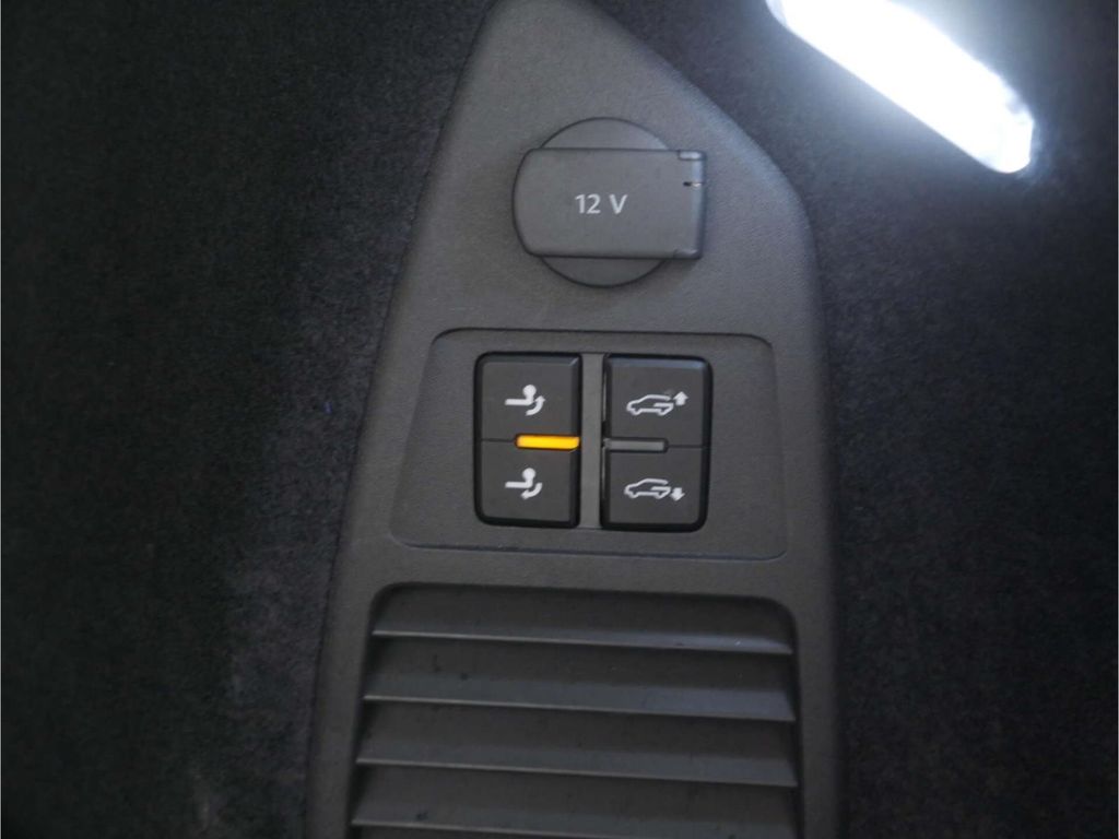 Volkswagen Touareg 2025