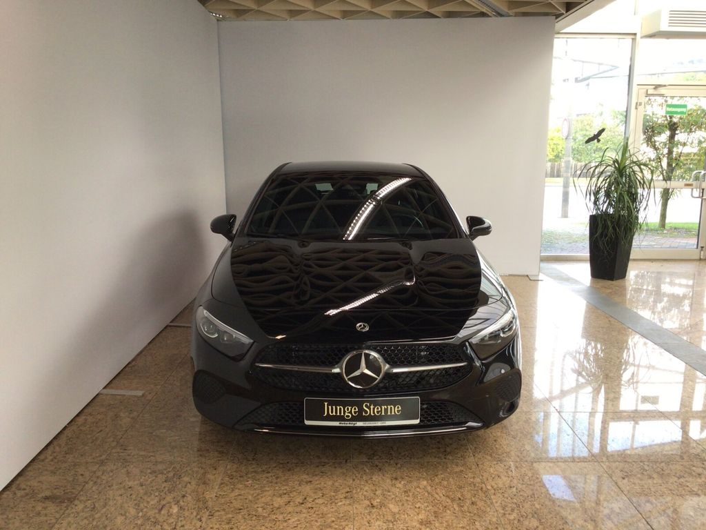 Mercedes-Benz A 200 2024