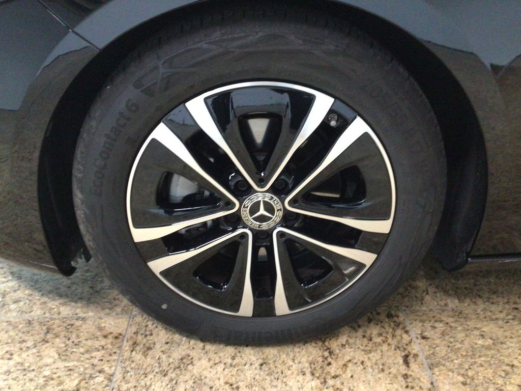 Mercedes-Benz A 200 2024