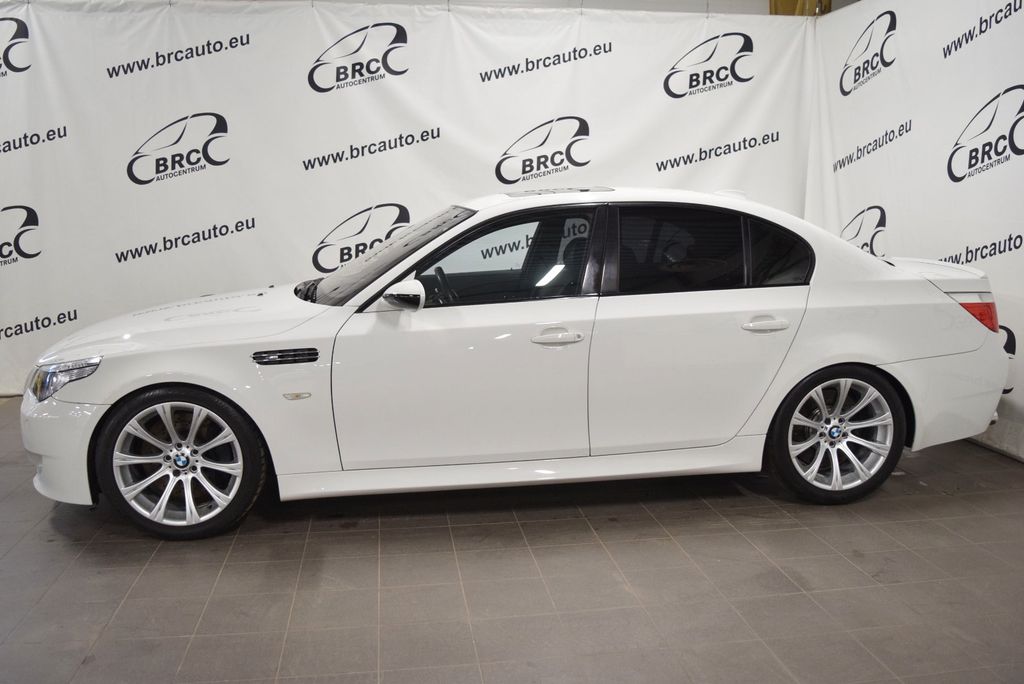 BMW M5 2007