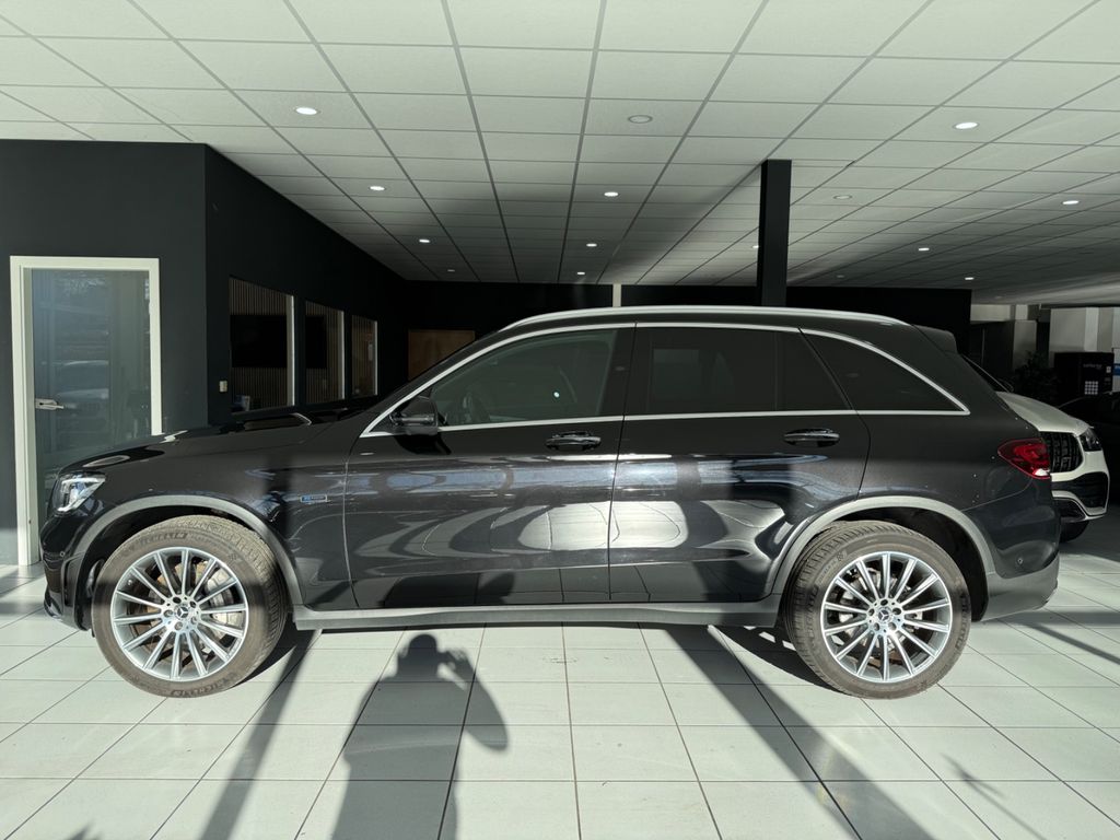 Mercedes-Benz GLC 300 2021