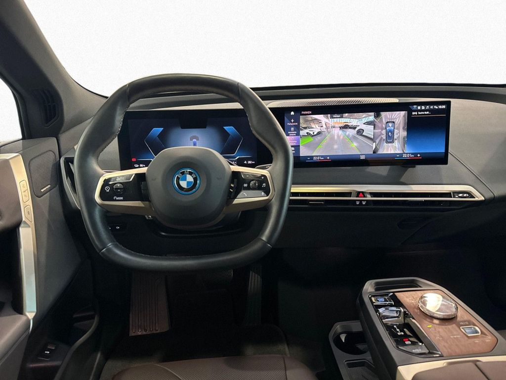 BMW iX 2022