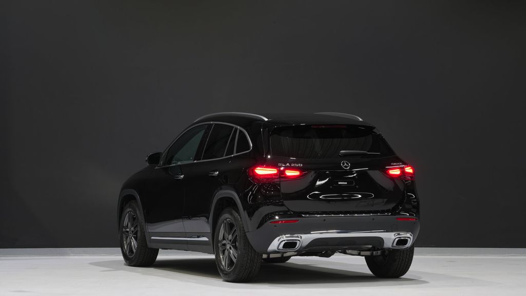Mercedes-Benz GLA 250 2025