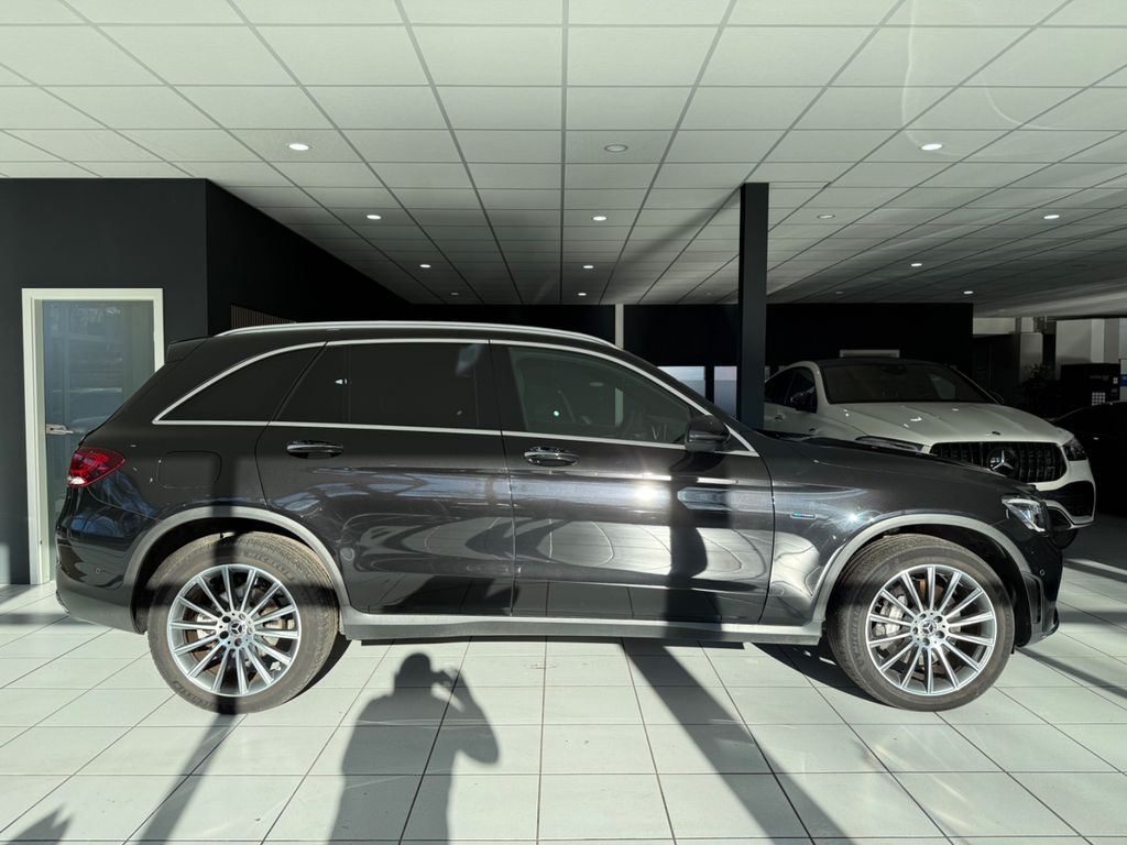 Mercedes-Benz GLC 300 2021
