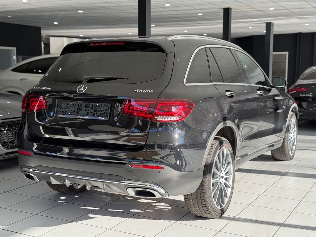 Mercedes-Benz GLC 300 2021