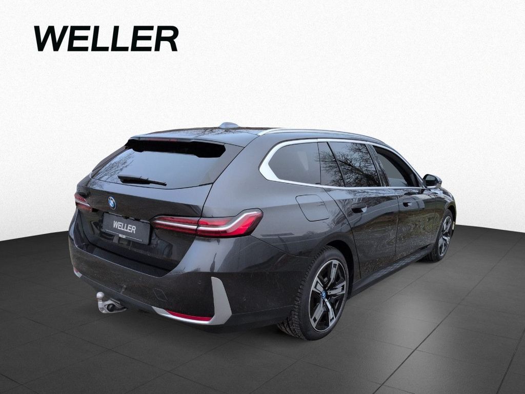 BMW i5 2024