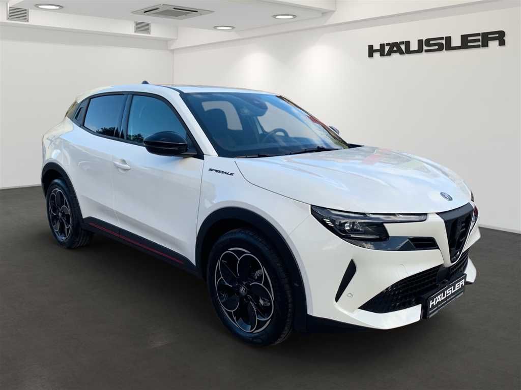 Alfa Romeo Junior 2025