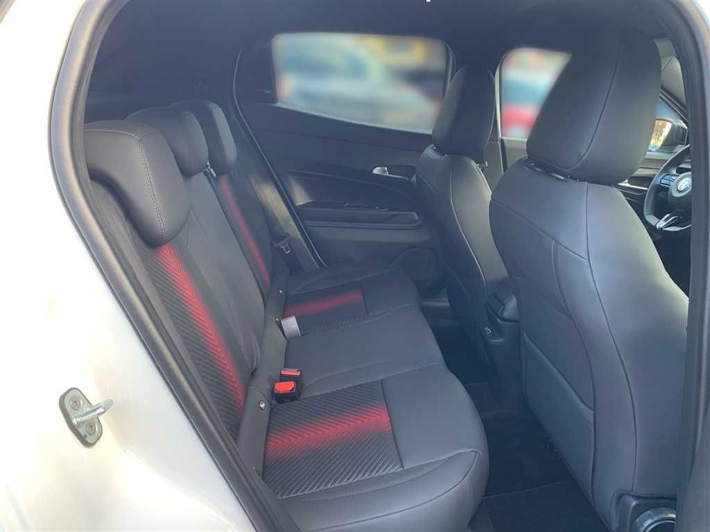 Alfa Romeo Junior 2025