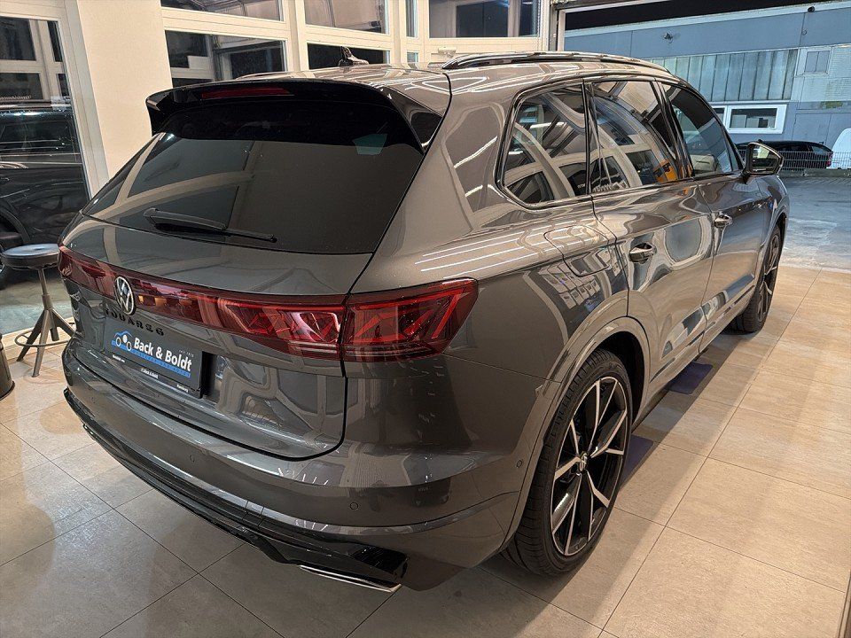 Volkswagen Touareg 2025