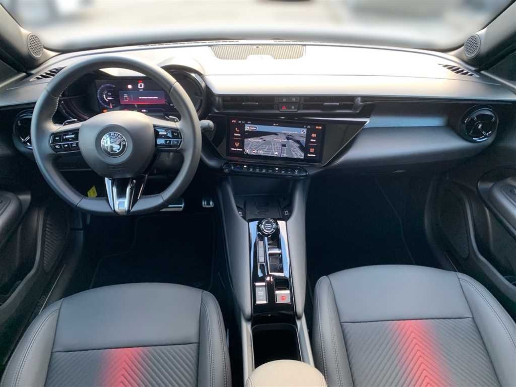 Alfa Romeo Junior 2025