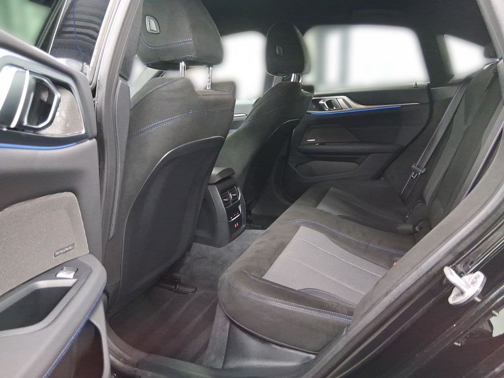 BMW i4 2025