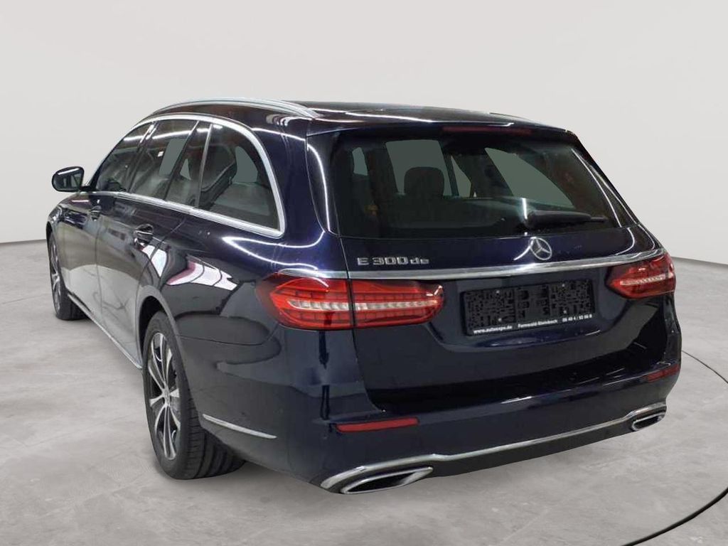 Mercedes-Benz E 300 2022