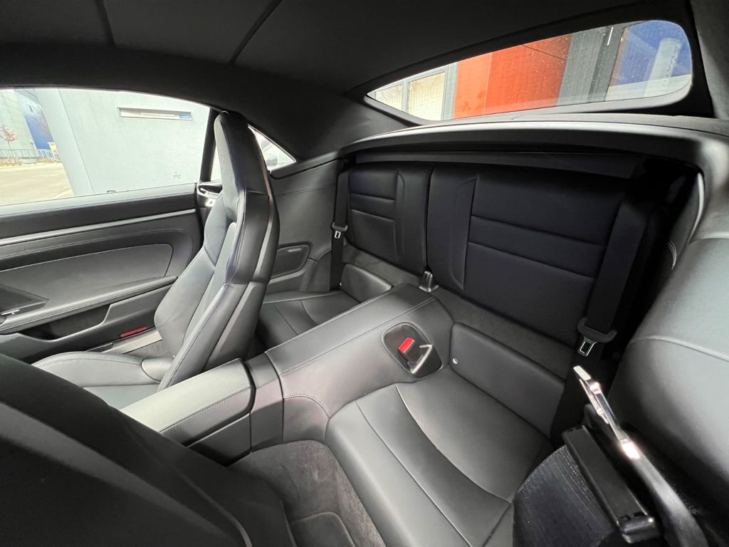 Porsche 992 2024