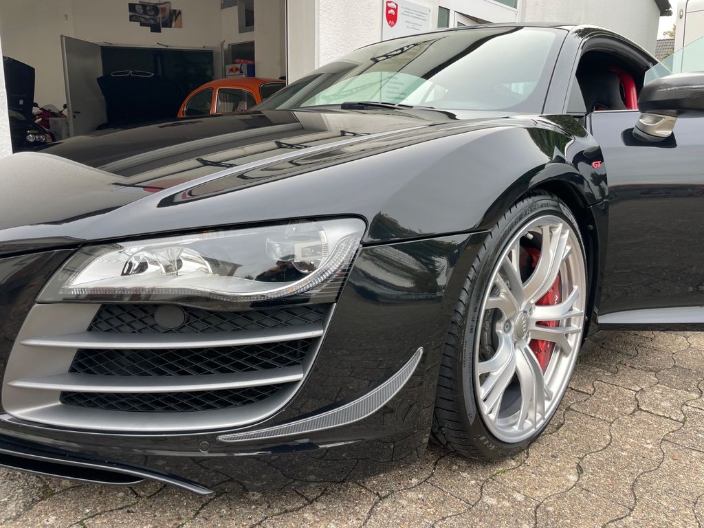 Audi R8 2012