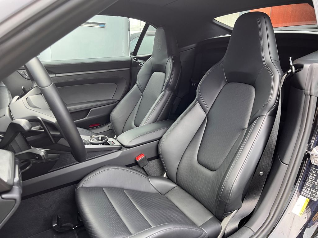 Porsche 992 2024
