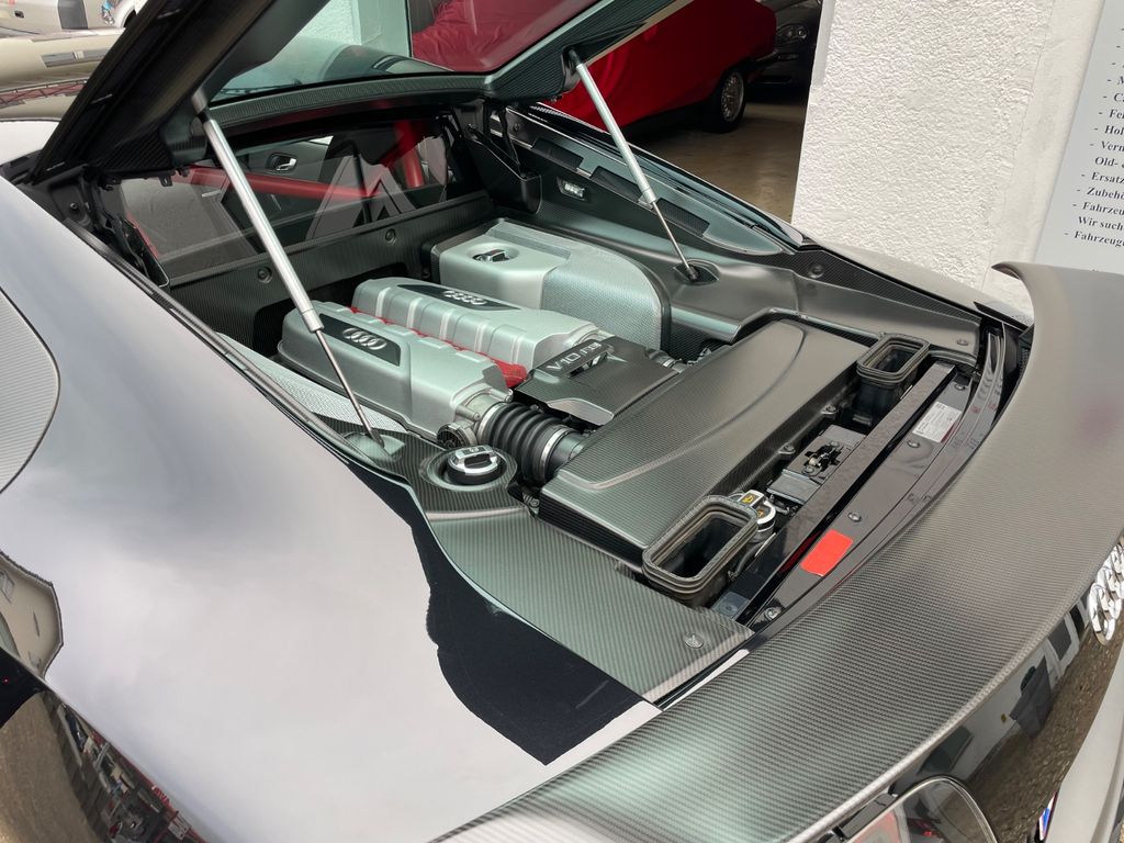 Audi R8 2012