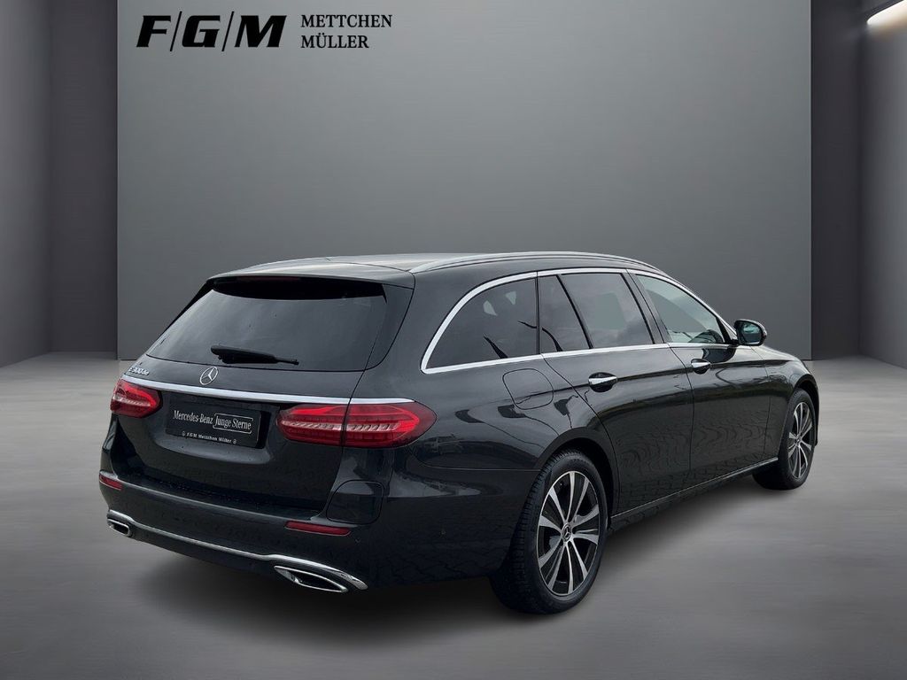 Mercedes-Benz E 300 2022