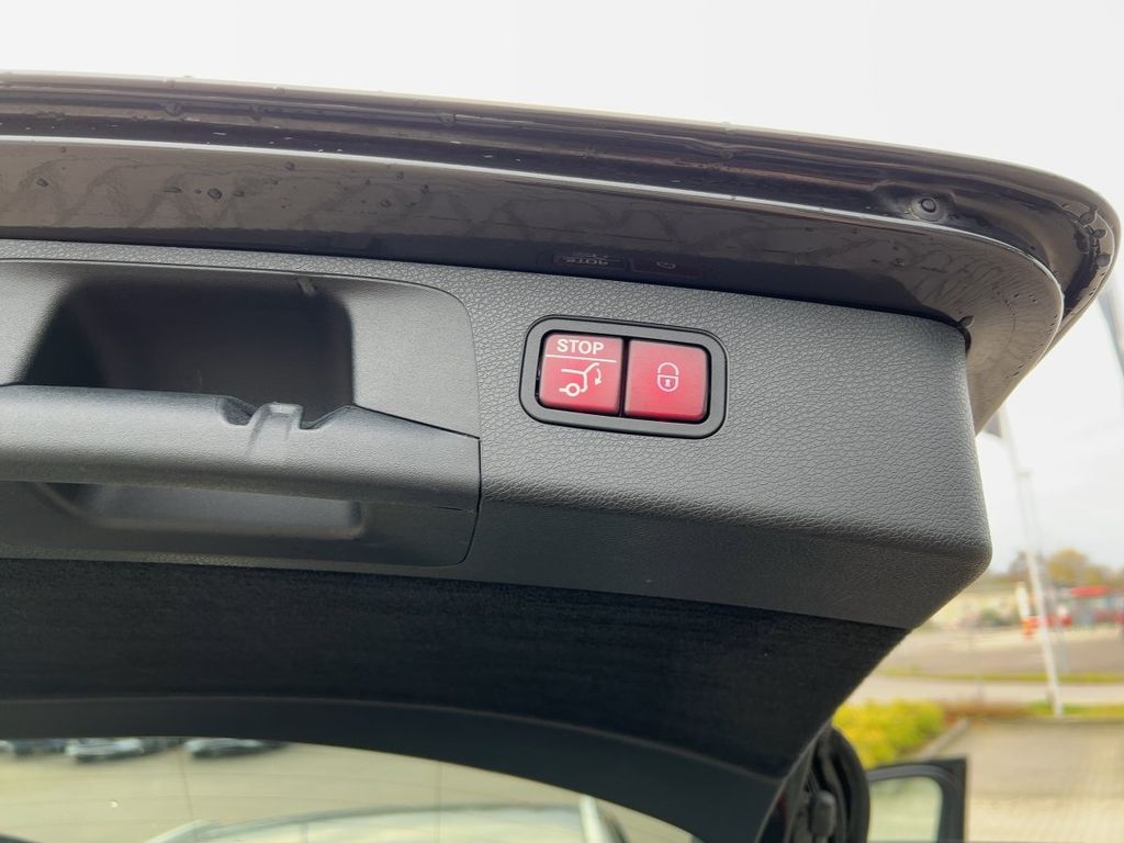 Mercedes-Benz E 300 2022