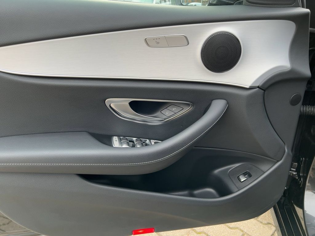 Mercedes-Benz E 300 2022