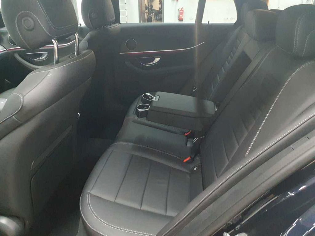 Mercedes-Benz E 300 2022