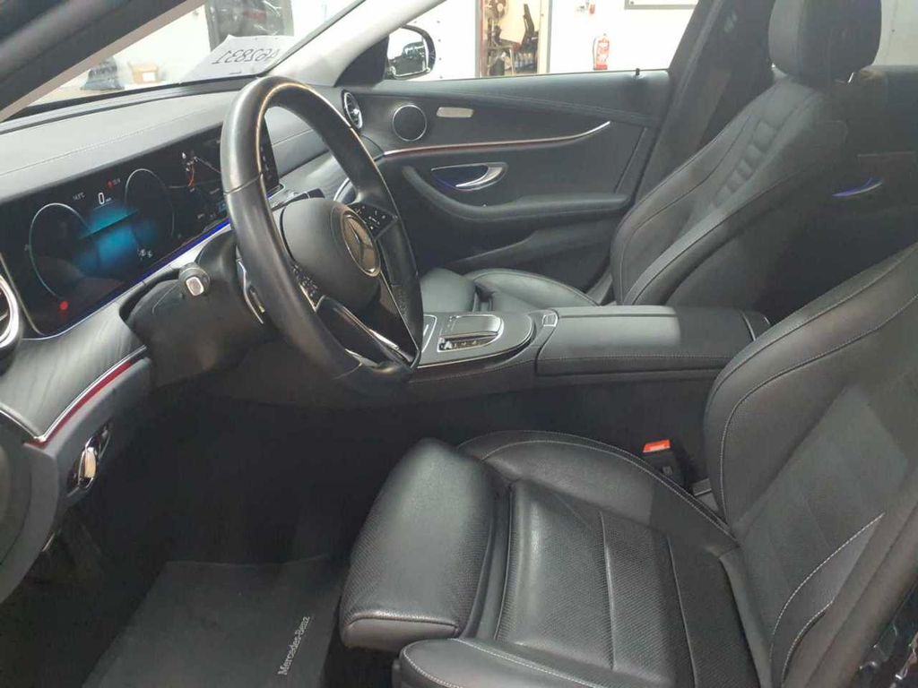 Mercedes-Benz E 300 2022