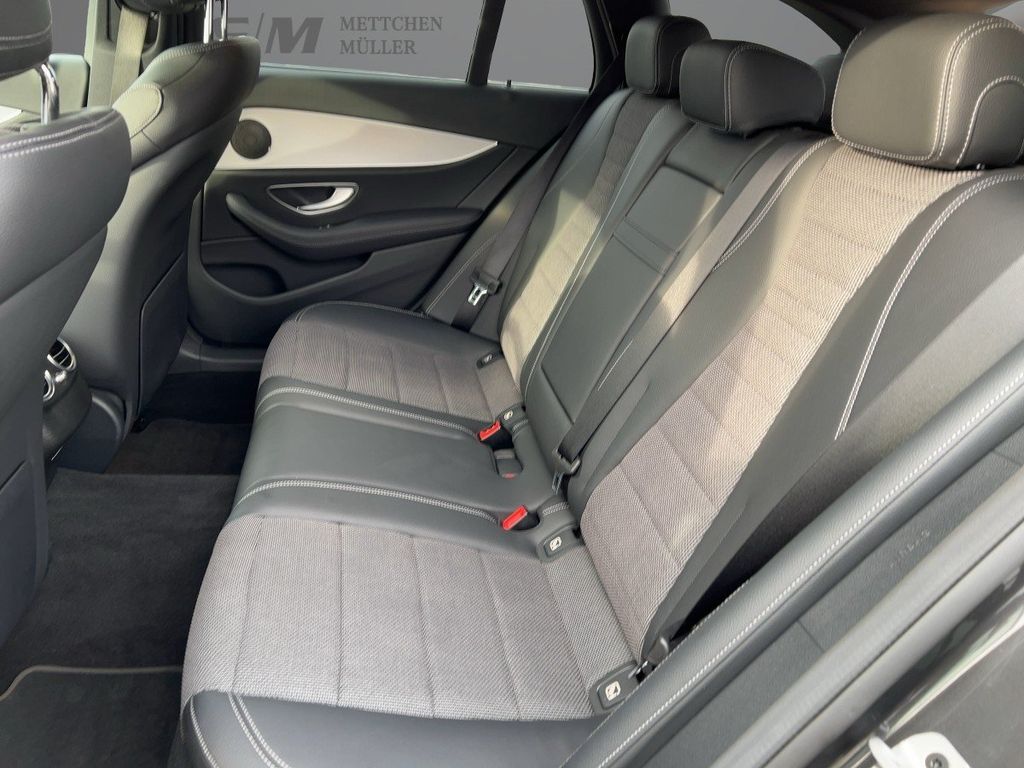 Mercedes-Benz E 300 2022