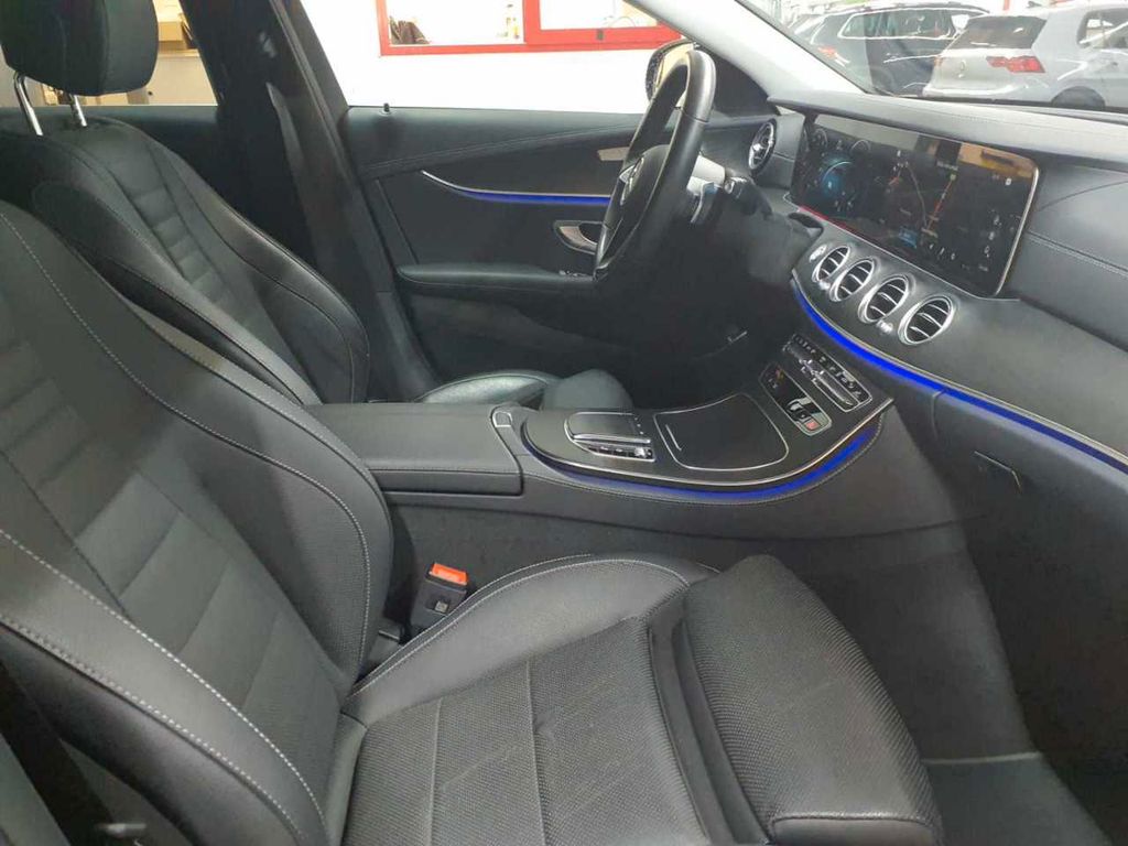 Mercedes-Benz E 300 2022