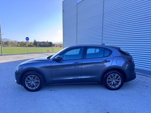 Alfa Romeo Stelvio 2023