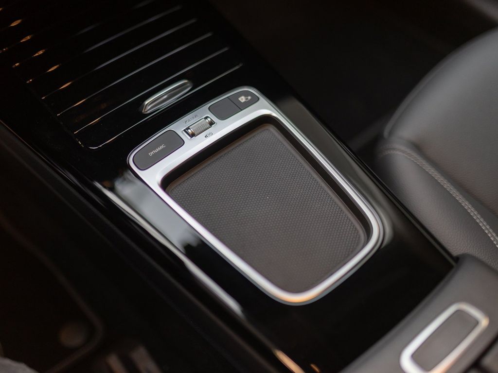 Mercedes-Benz A 200 2024