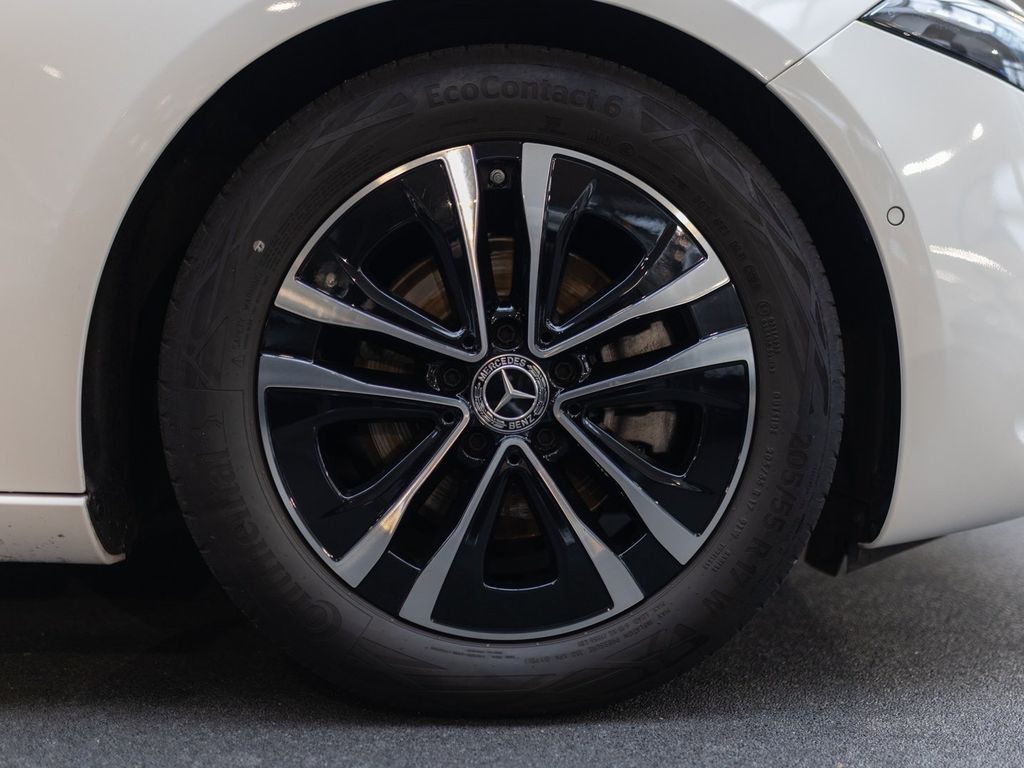 Mercedes-Benz A 200 2024