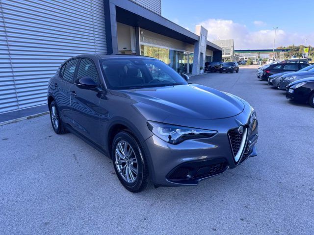 Alfa Romeo Stelvio 2023