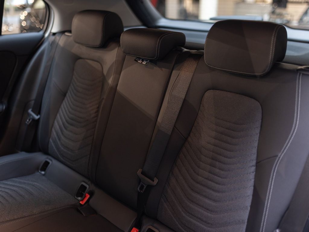 Mercedes-Benz A 200 2024