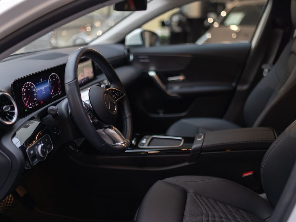 Mercedes-Benz A 200 2024
