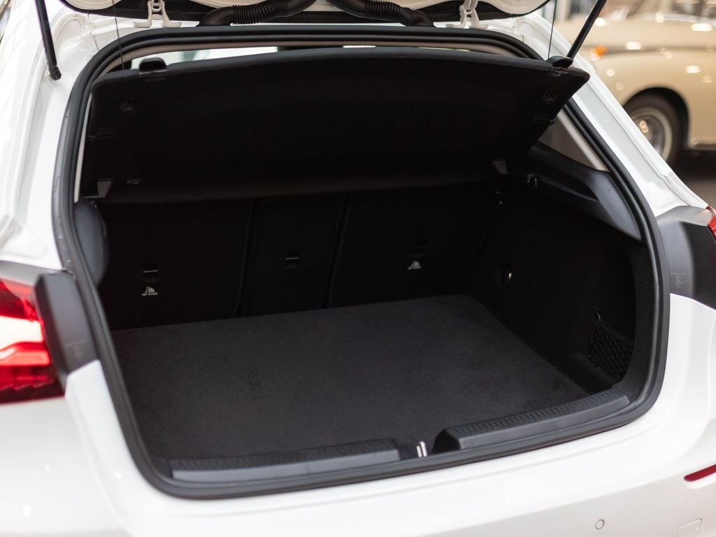 Mercedes-Benz A 200 2024