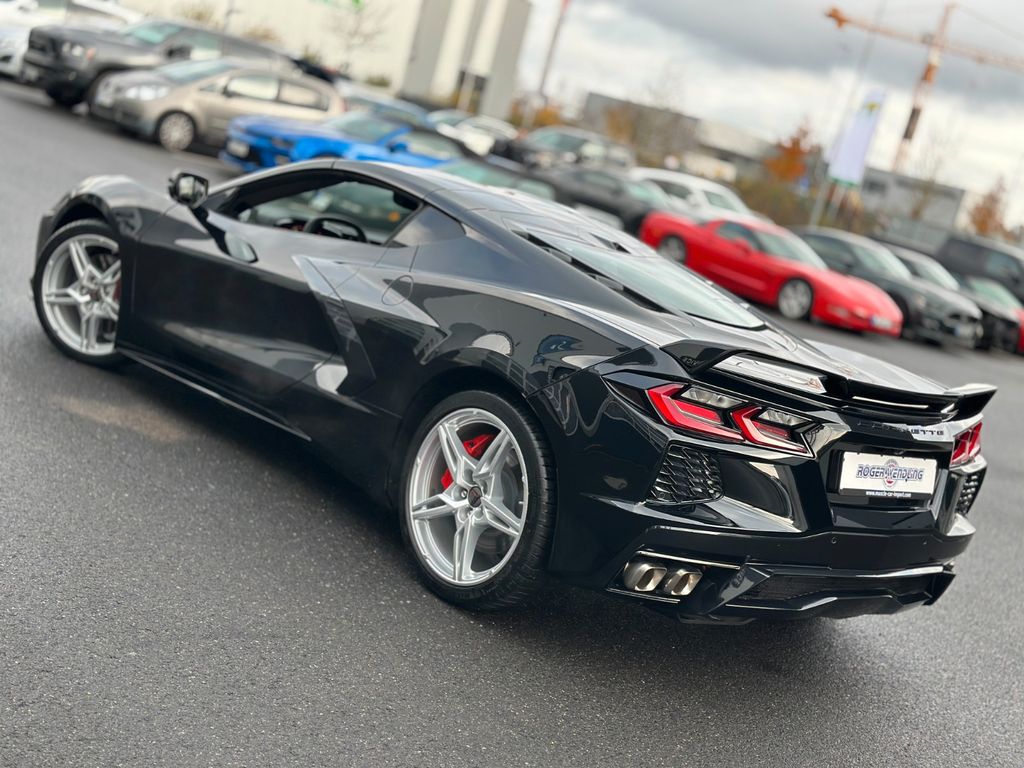 Corvette C8