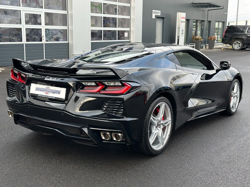 Corvette C8