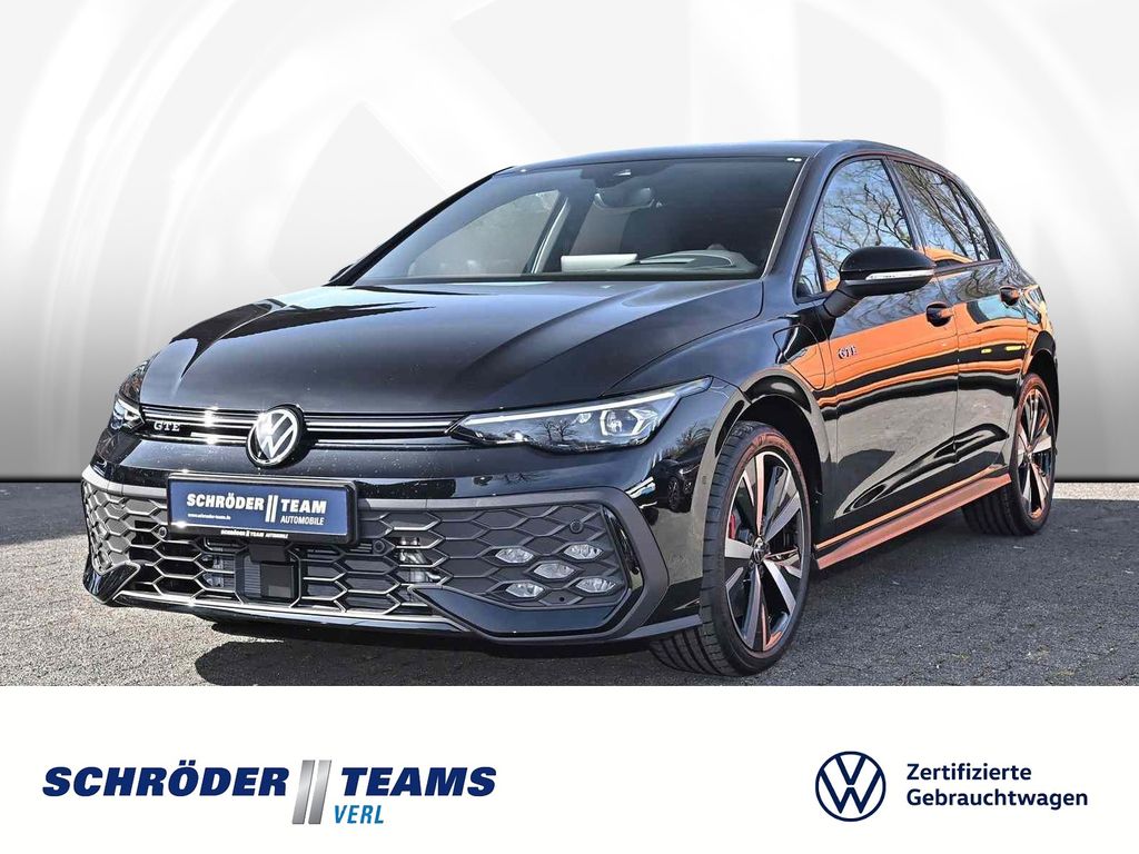 Volkswagen Golf 2025