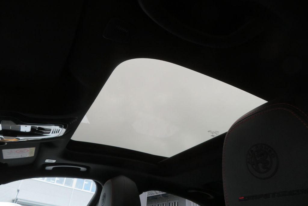 Alfa Romeo Giulia 2023