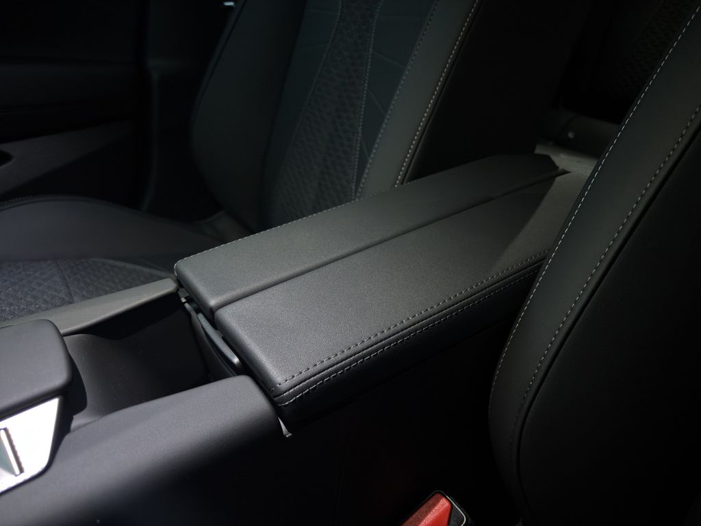 DS Automobiles DS4 2025