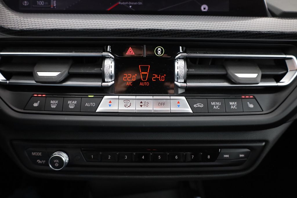 BMW 218 2024