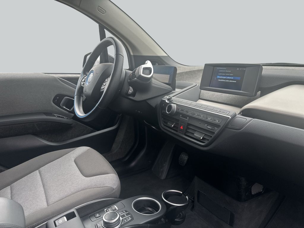 BMW 120 2022