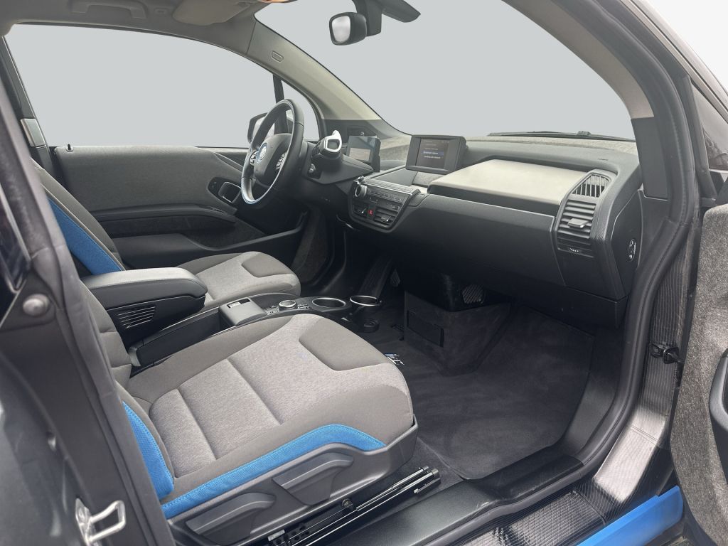 BMW 120 2022