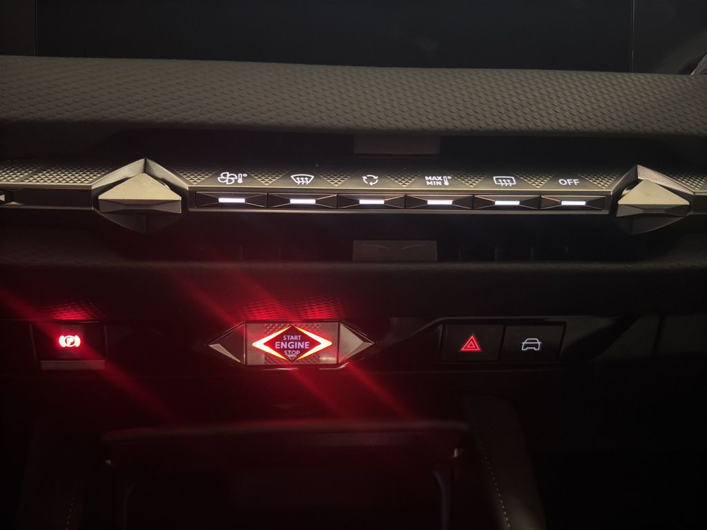 DS Automobiles DS4 2025