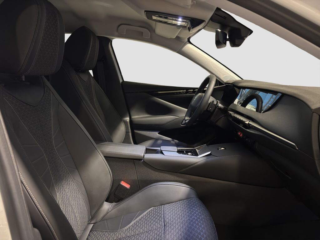 DS Automobiles DS4 2025