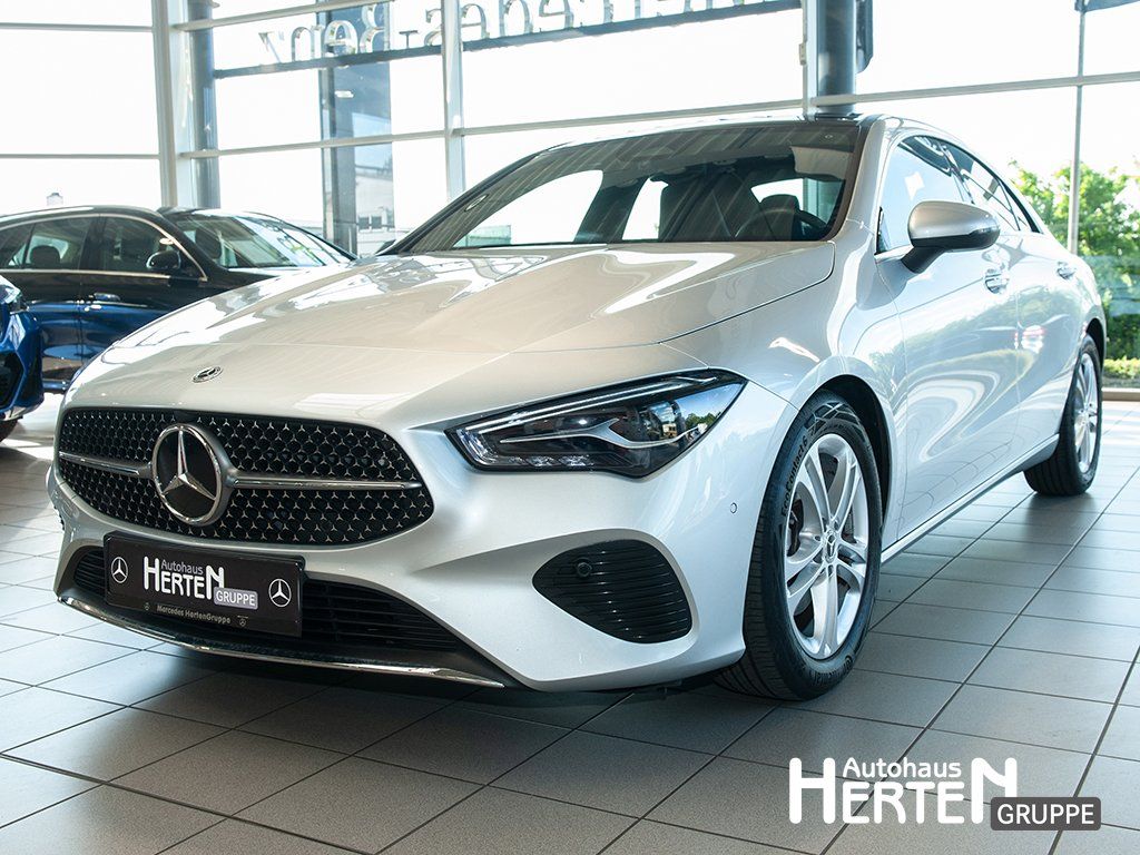 Mercedes-Benz CLA 180 2023