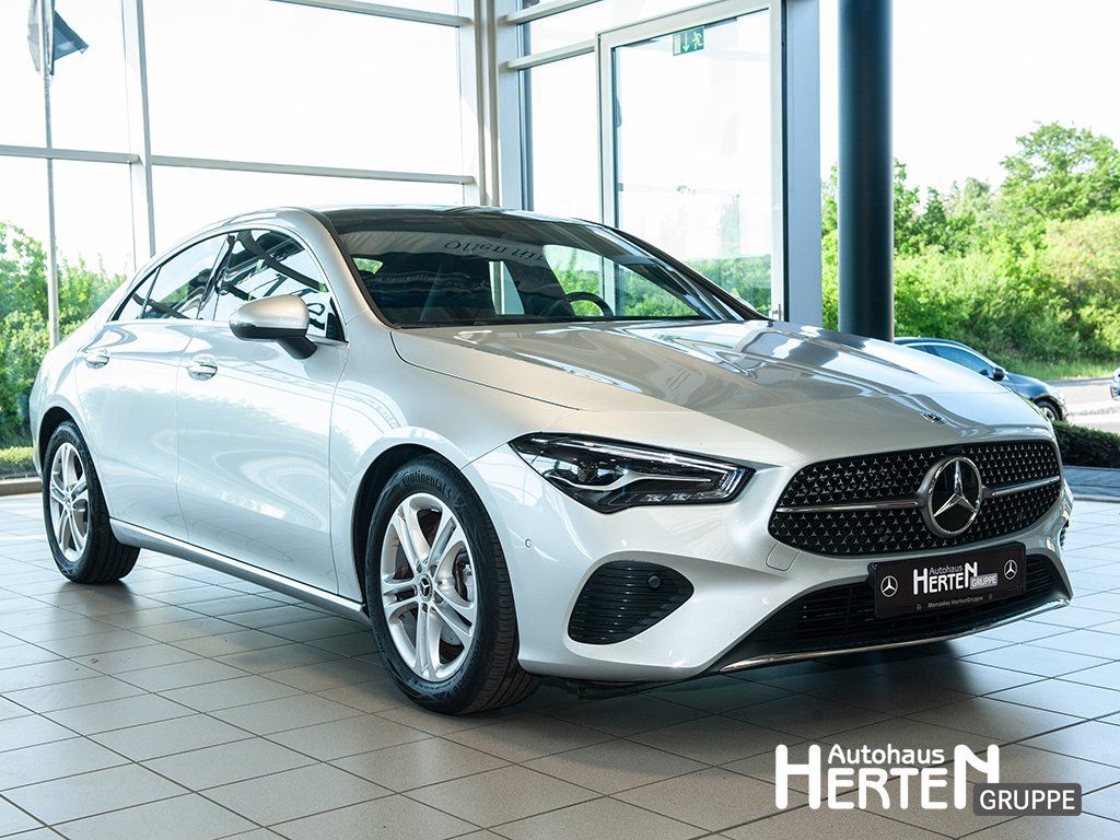 Mercedes-Benz CLA 180 2023
