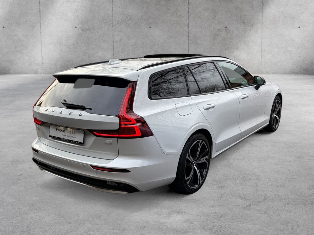 Volvo V60 2023