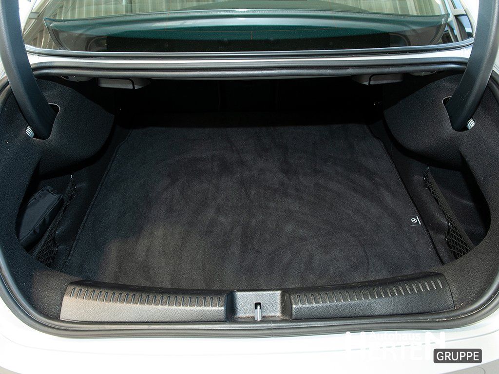 Mercedes-Benz CLA 180 2023