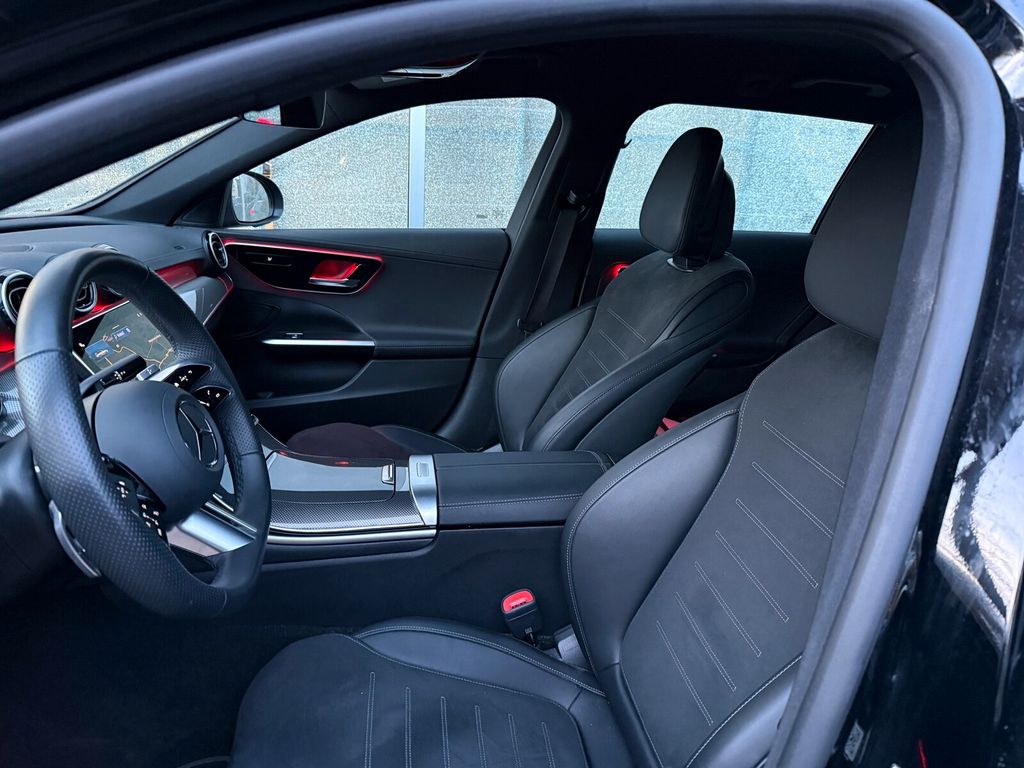 Mercedes-Benz C 300 2025