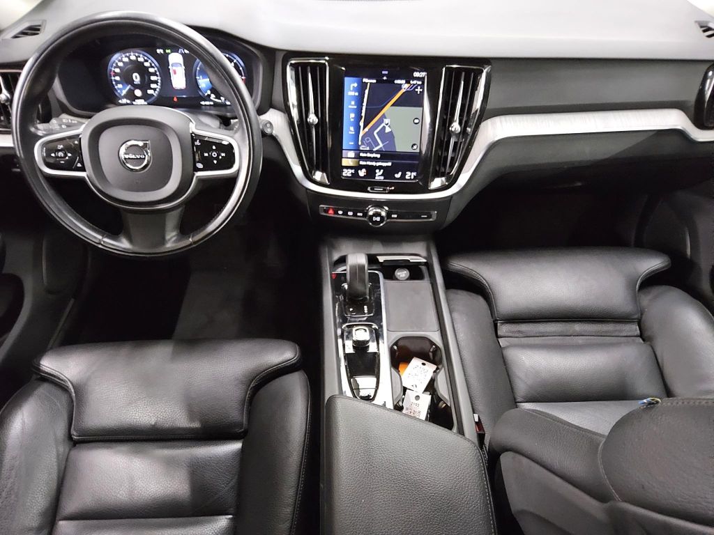 Volvo V60 Cross Country 2022